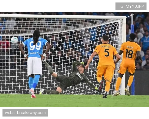 解析意甲三后卫阵型风潮：对控球区域与进攻宽度的利用